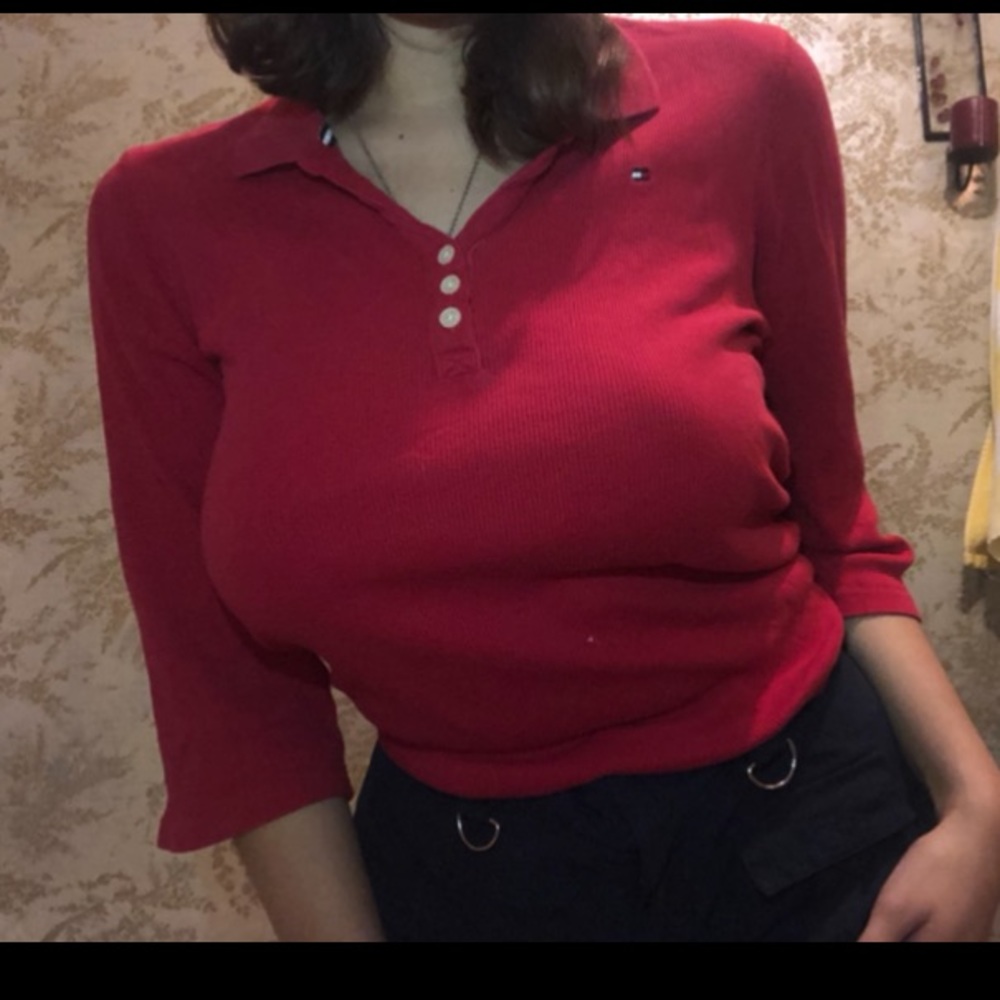 Tommy Hilfiger Mid-Sleeve Red button shirt❤️